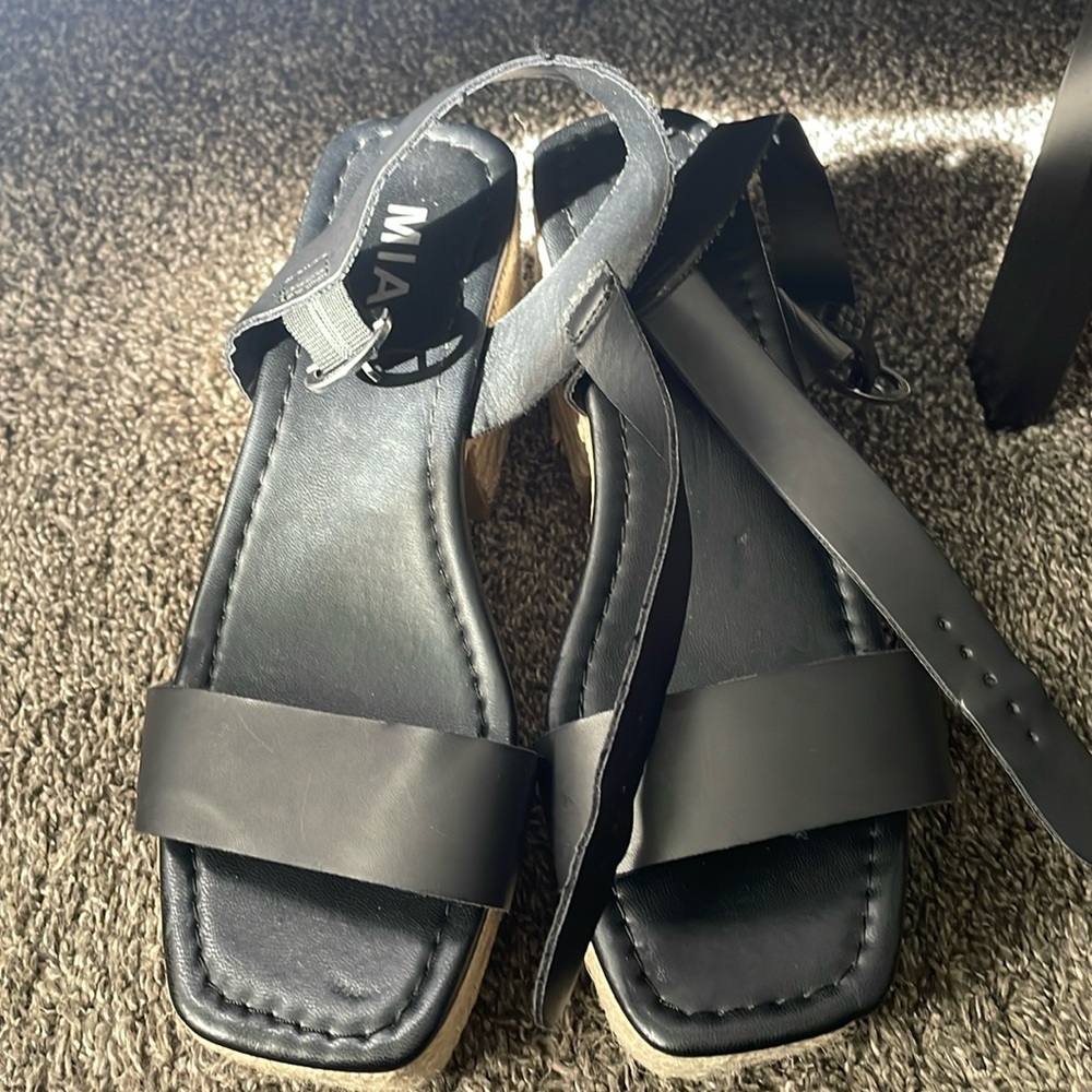 Never worn